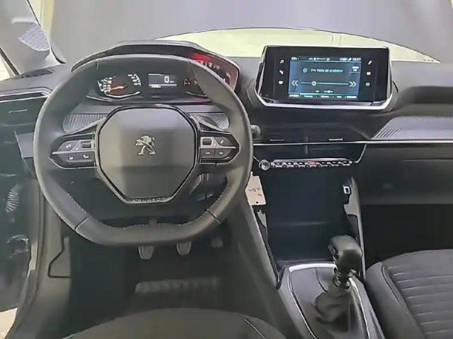 Peugeot 208 puretech 100 s&amp;s bvm6 — photo 8