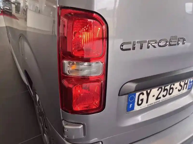 Citroën Jumpy e- fgn taille m 100 kw (136 ch) batterie 75 kwh — photo 9