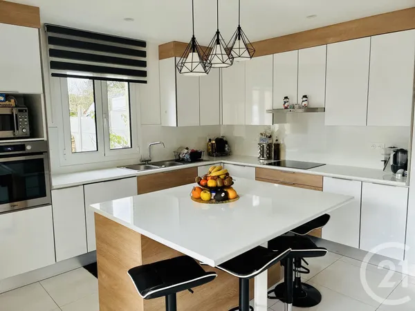 Maison 5 pièces 138 m²