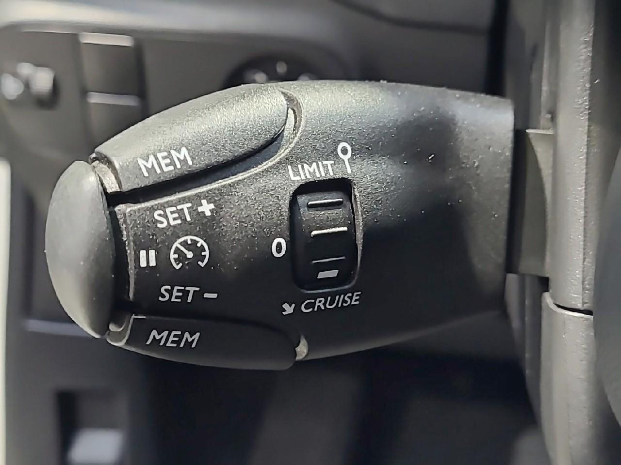 Citroën C3 puretech 110 s&s eat6 shine — photo 24
