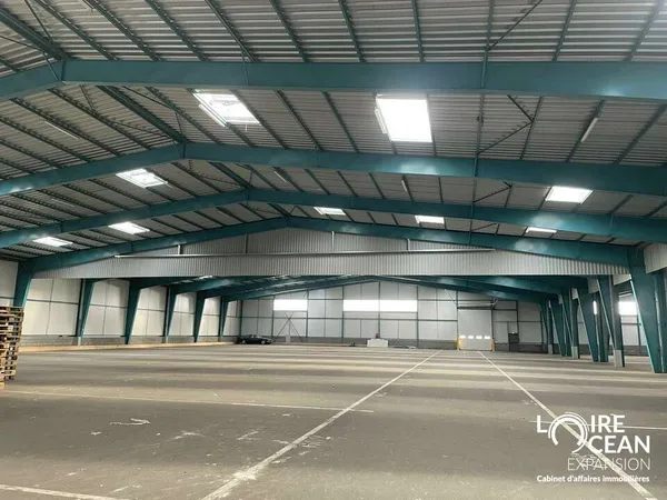 CHOLET - LOGISTIQUE à louer