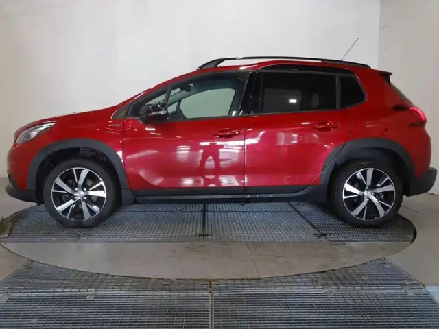 Peugeot 2008 1.2 puretech 110ch gt line s&amp;s — photo 2