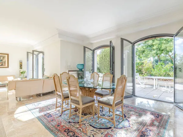 Maison 6 pièces 180 m²