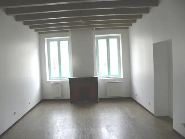 Appartement de 75m2 à louer sur Bâgé-le-Châtel