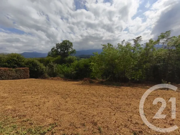 Terrain 1869 m²