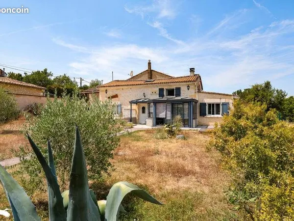Maison 3 pièces 135 m²