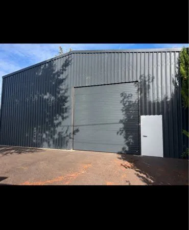 Local d’activité et entrepôt Location Triel-sur-Seine 240m² 2200€