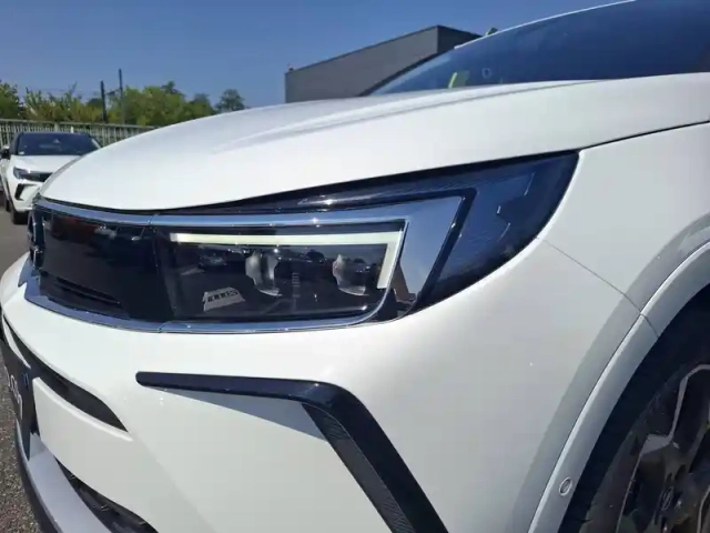 Opel Grandland hybrid 225 ch bva8 — photo 20