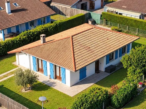BIAS - UNE MAISON ENTRE FORÊT LANDAISE ET OCÉAN
