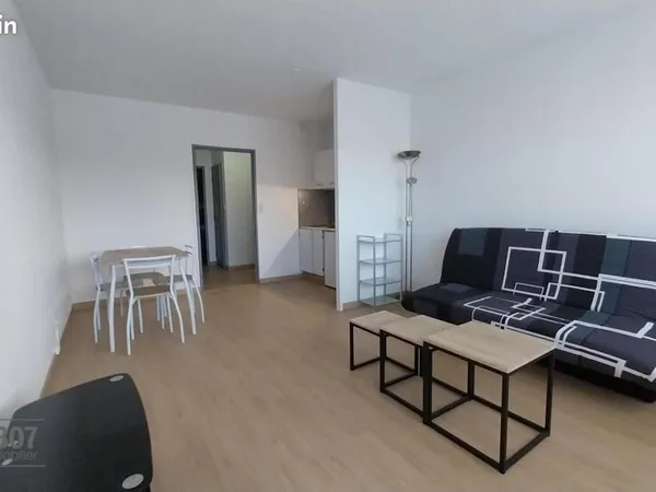 Studio 1 pièce 28 m²