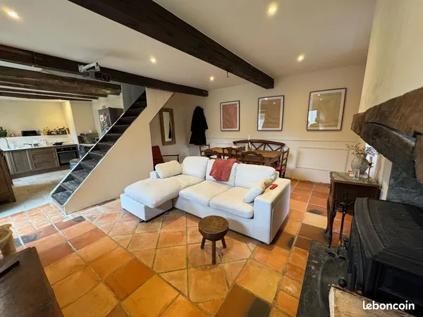 Propriété de caractère rénovée - 5 pièces - 125 m² - Jardin de 1 078 m²