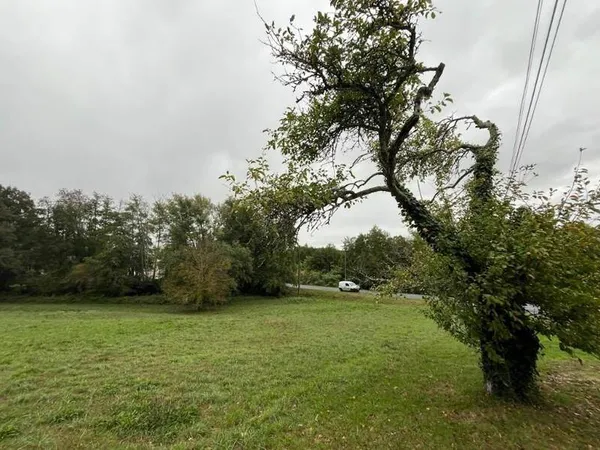 Terrain constructible 6088 m²