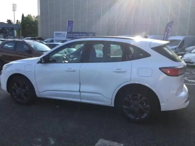 Ford Kuga 2.5 duratec 225ch powersplit phev st-line ecvt — photo 3