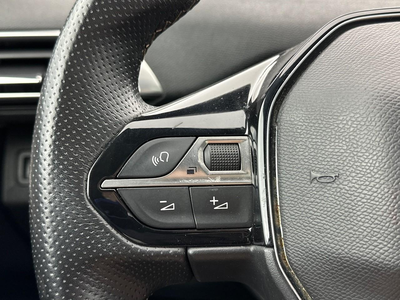 Peugeot 5008 puretech 130ch s&s bvm6 gt — photo 20