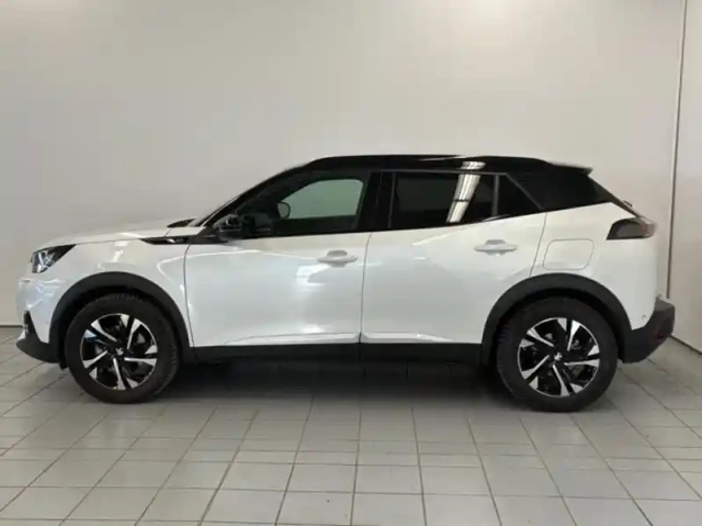 Peugeot 2008 e- 136ch gt pack — photo 4