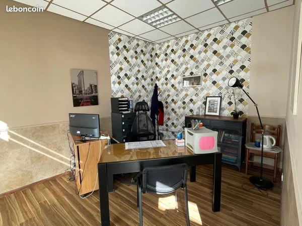 Local professionnel 50m2-centre ville Alès -PMR- 650/mois