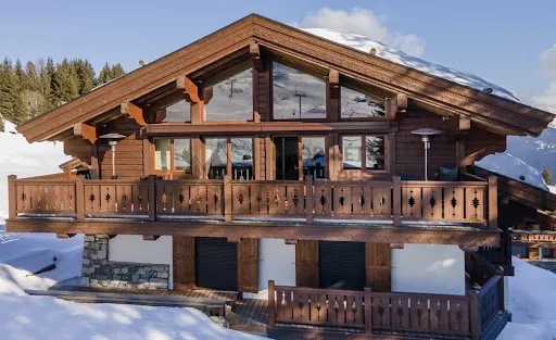 Chalet 17 pièces 438 m²