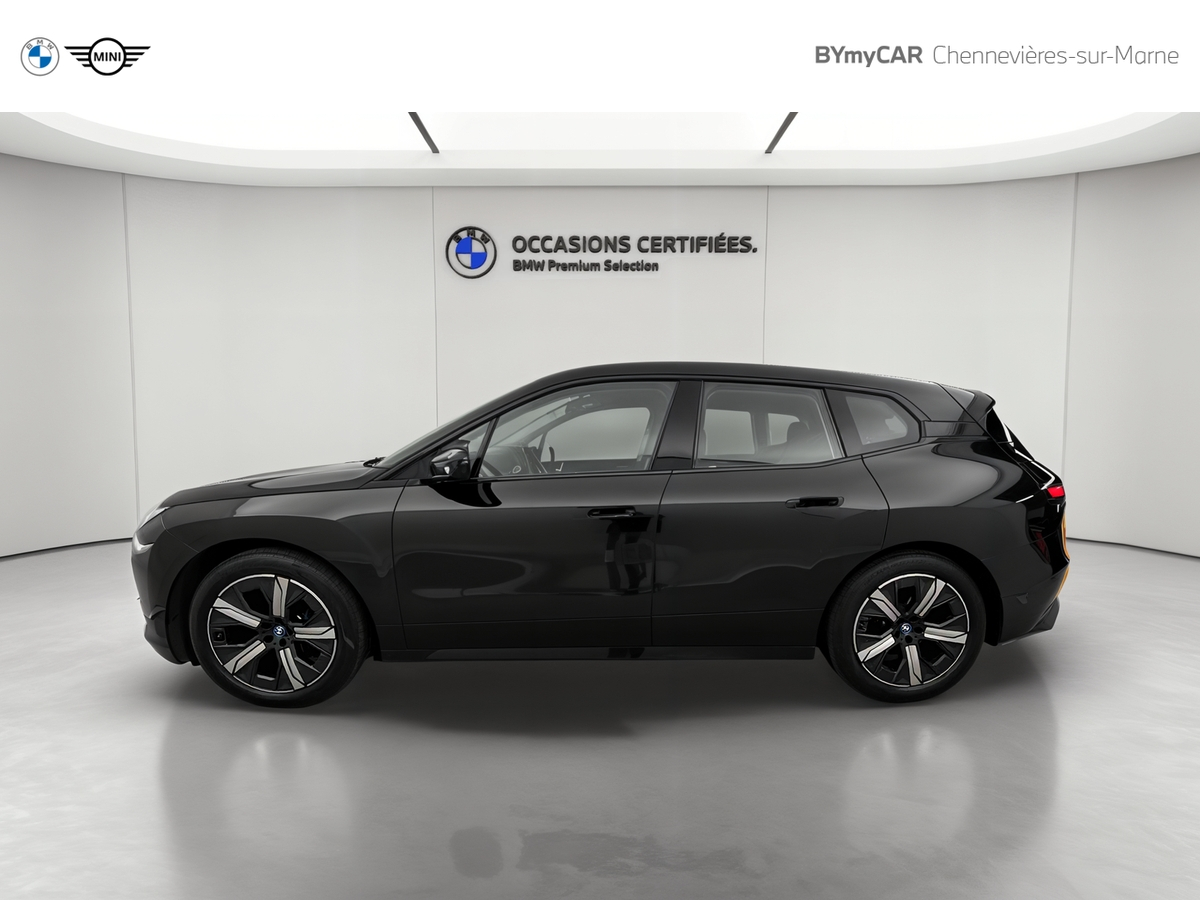 BMW iX xDrive40 326ch — photo 2