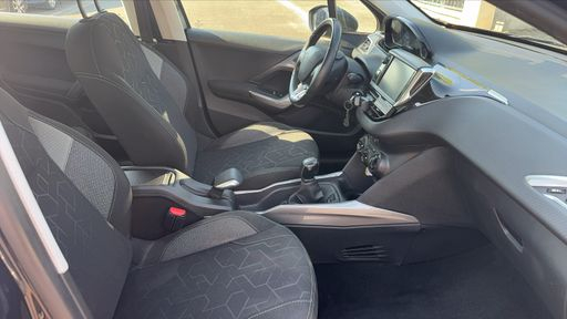 Peugeot 2008 1.5 BlueHDi 100 - Allure – 2019 – 132342 km – Diesel – Boîte Manuelle — photo 10