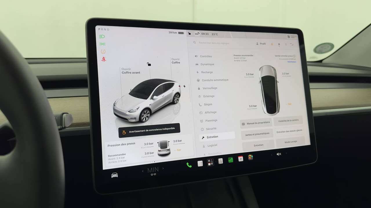 Tesla MODEL Y RWD — photo 26