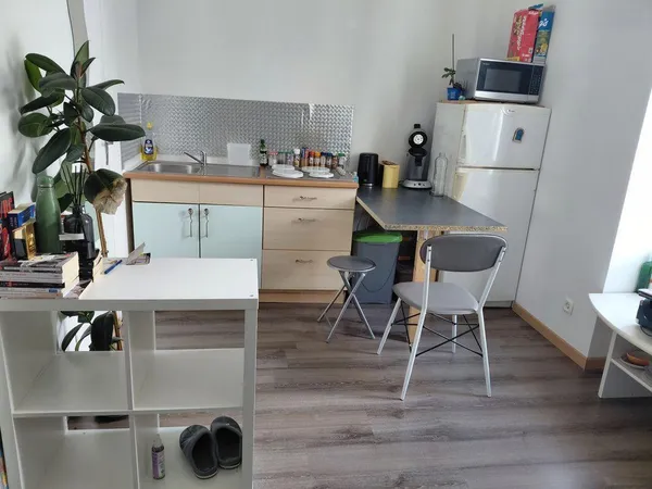 Studio meublé 20m2 prépa Clémenceau à 3 min