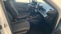 Peugeot 2008 1.2 PureTech 130ch S&S Style — photo 15