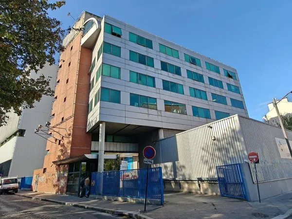 Bureaux 327 m²