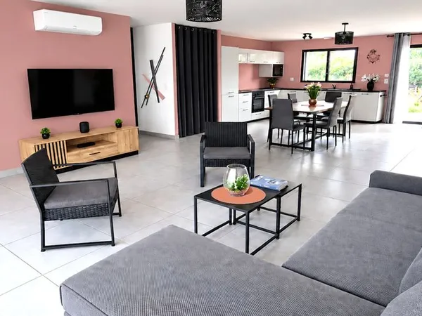 Avrillé - Maison récente - 92 m² - 3 chambres - Meublée, équipée et décorée
