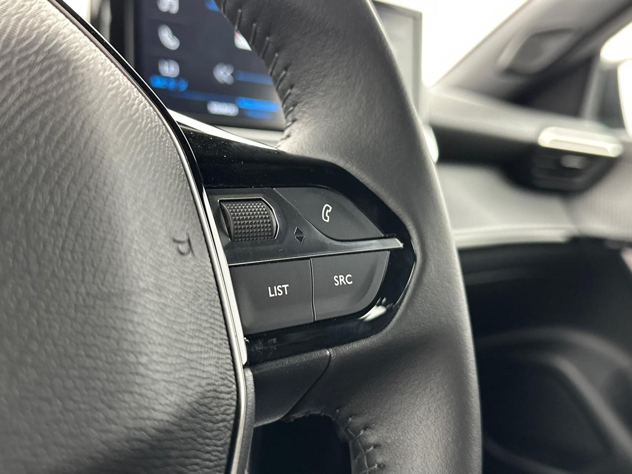 Peugeot 2008 100 s&s bvm6 style — photo 18