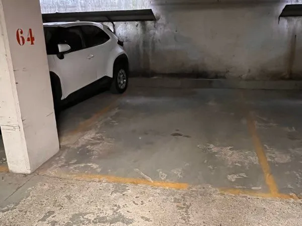 Emplacement de parking sécurisé à Puteaux