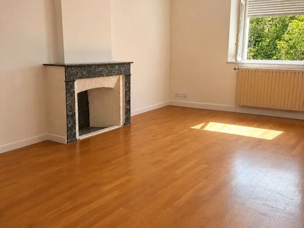 Loue appartement T4