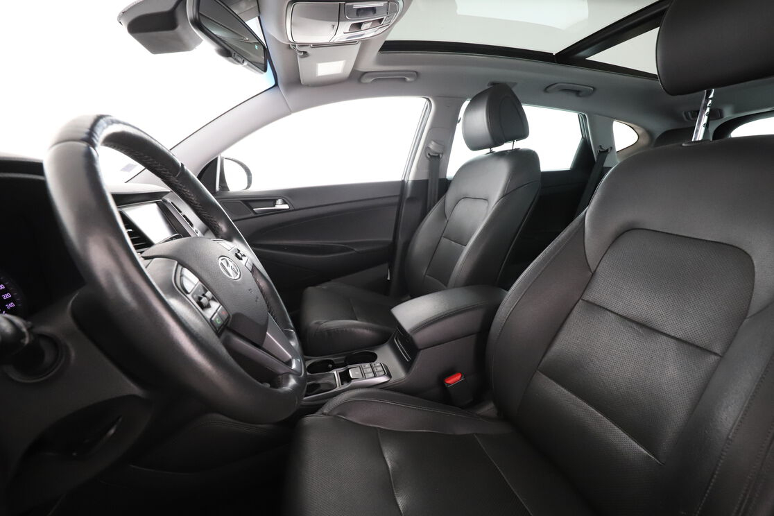 Hyundai Tucson 1.7 CRDi Executive DCT-7 — photo 9