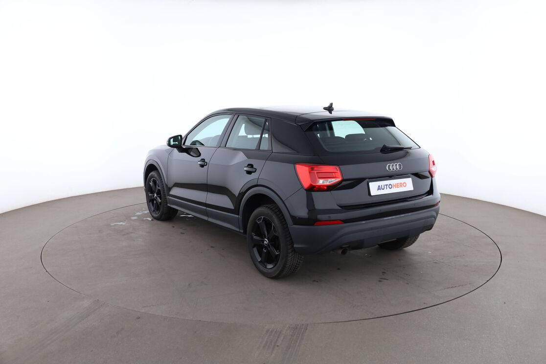 Audi Q2 30 TDI S Tronic — photo 3