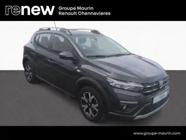 Dacia Sandero 1.0 tce 90ch stepway confort -22 — photo 3