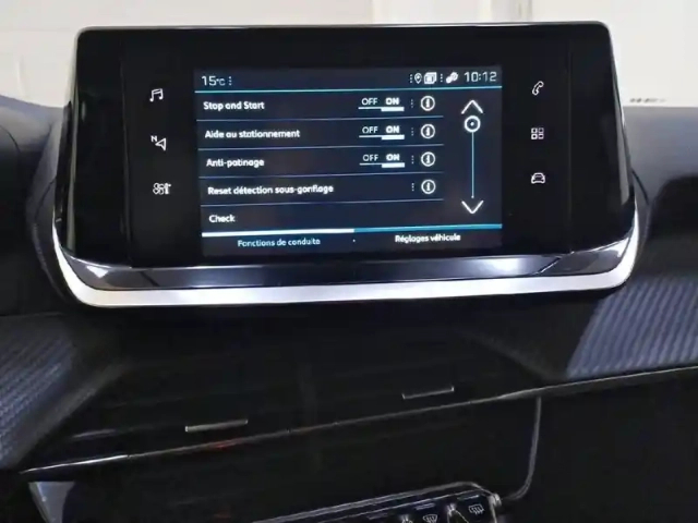 Peugeot 2008 puretech 130 s&amp;s eat8 — photo 21