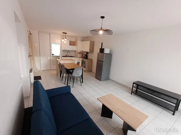 T2 bis meublé avec balcon
