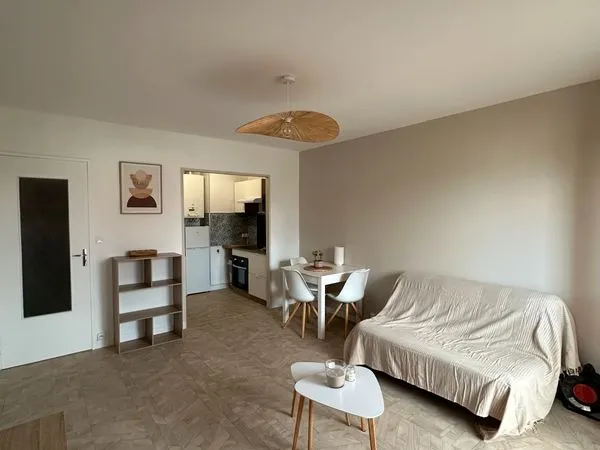 À LOUER - T2 43 m² avec balcon - Châtellerault
