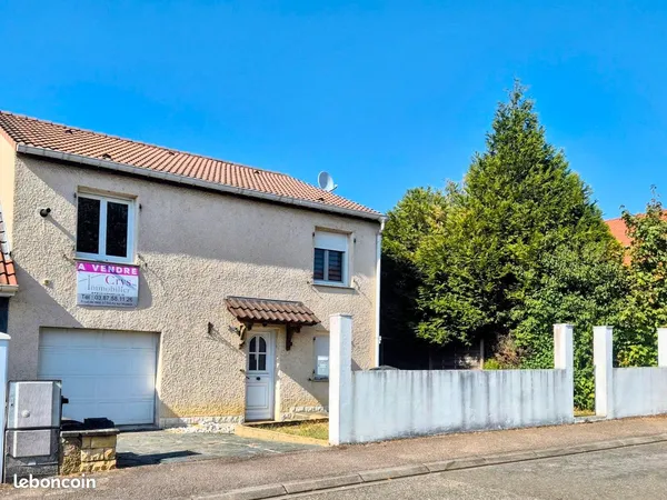 Illange jolie maison au calme