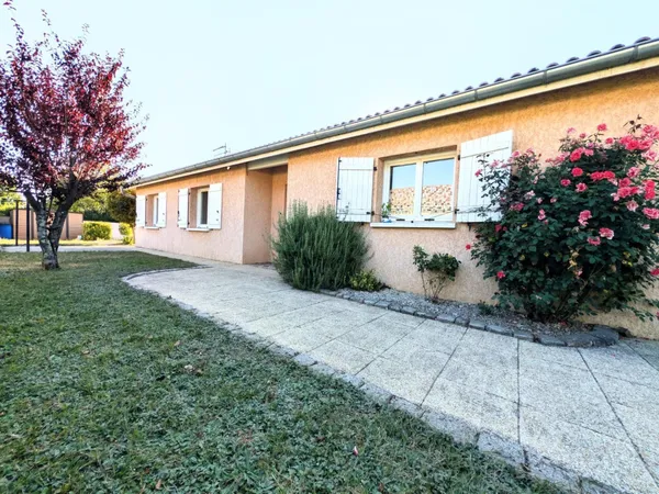 Maison familiale proche des commodités