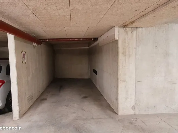 Location parking Mittelhausbergen
