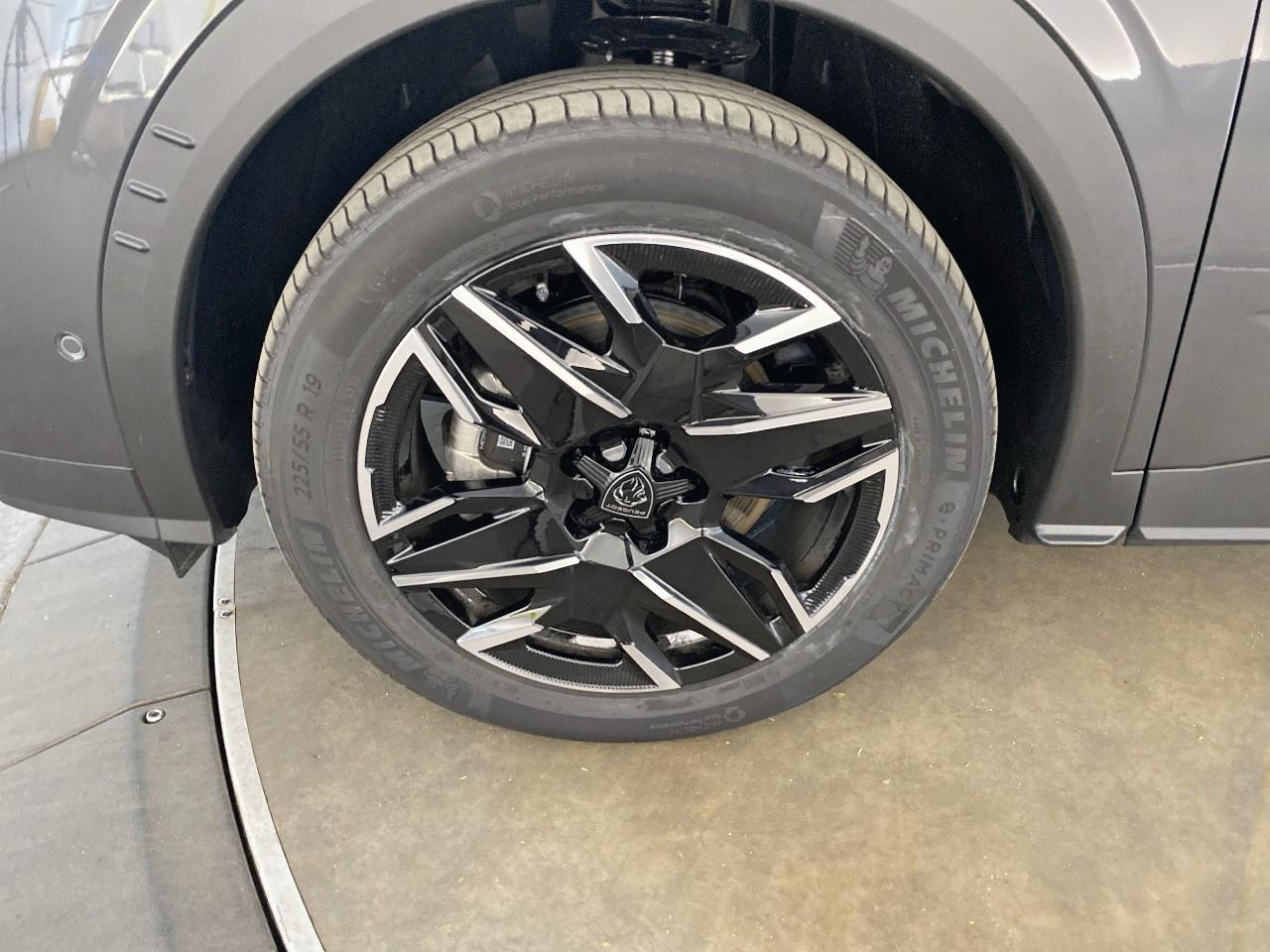 Peugeot 5008 hybrid 145 ch e-dcs6 gt — photo 11