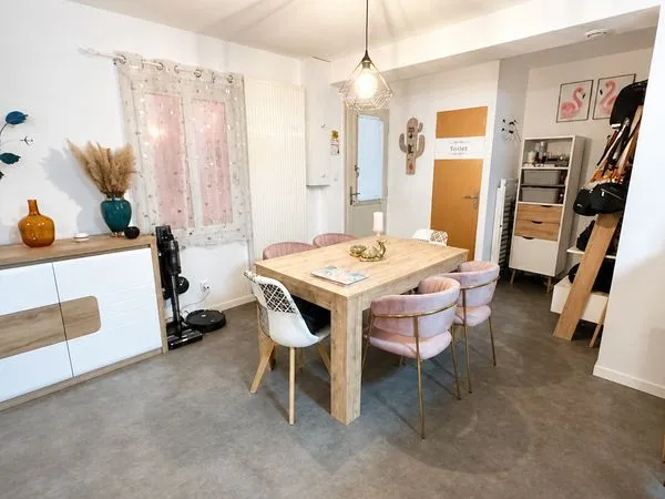 Location meublée avec garage et terrasse