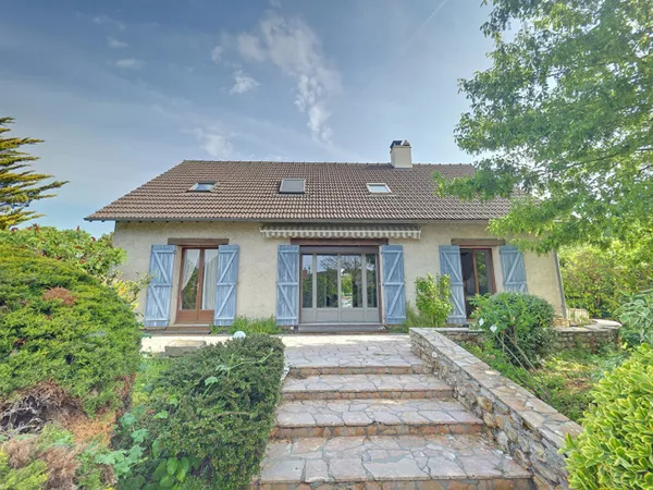 Maison Maintenon 6 pièce(s) 144 m2