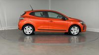 Renault Clio 1.5 Blue dCi 100ch Evolution - 24 — photo 4