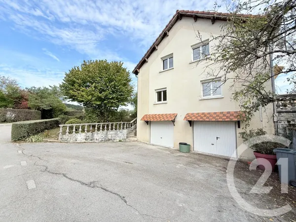 Maison 8 pièces 218 m²