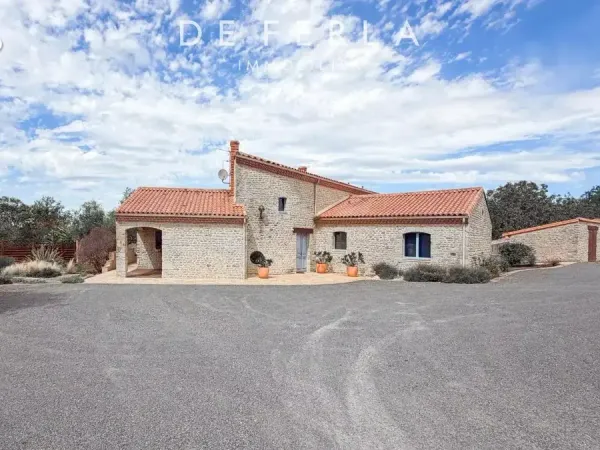 L'élégance d'une maison de pierre