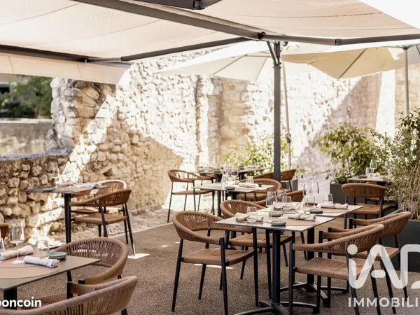 Restaurant 80 m² Pernes-les-Fontaines