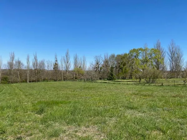 Terrain 435 m²