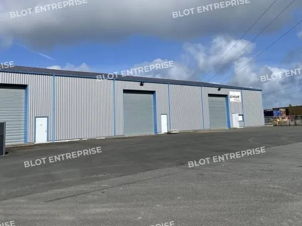 Entrepôt 1125 m²