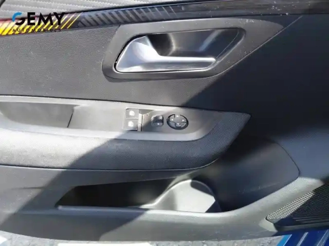 Peugeot 208 electrique 50 kwh 136ch — photo 12